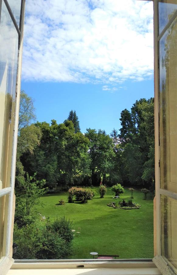 Chateau De La Vernede, La Grande Vernede Saint-Remy-de-Chargnat ภายนอก รูปภาพ